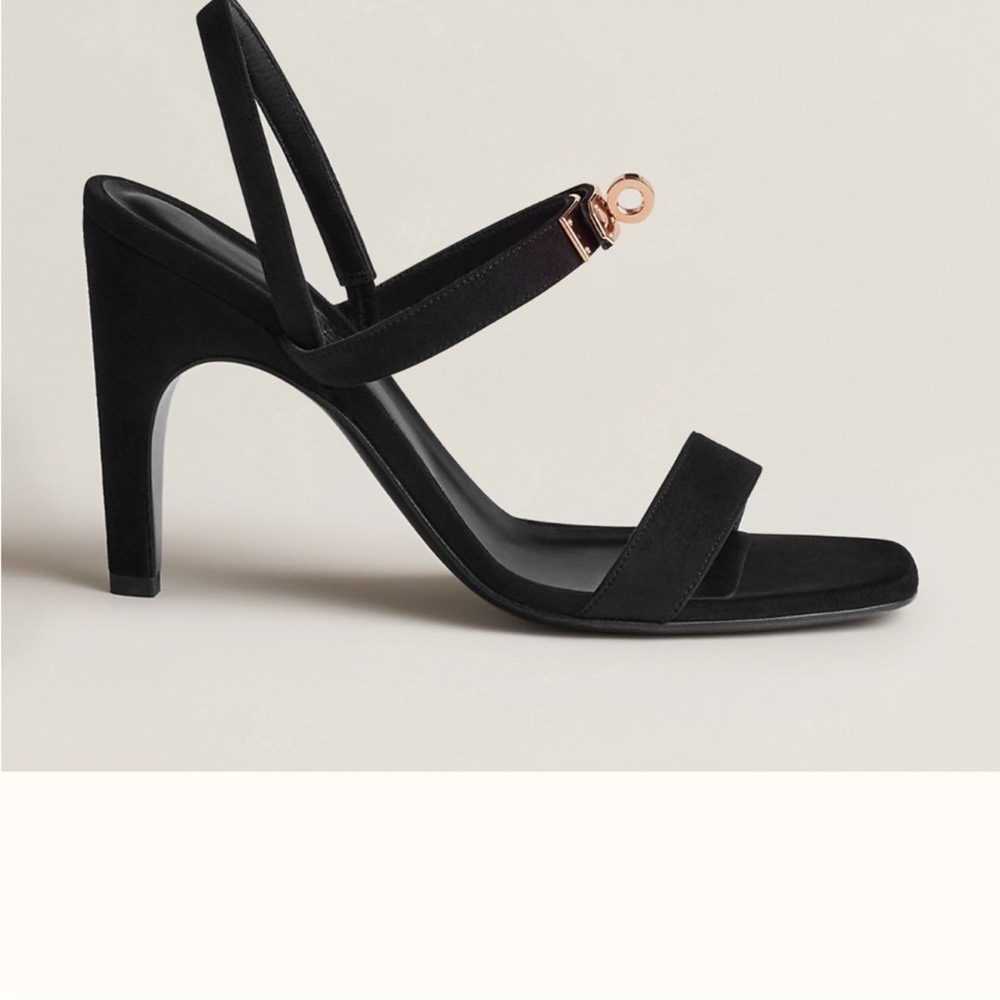 *SOLD* 💯 Authentic Hermès Black Suede Glamour 95 Sandals